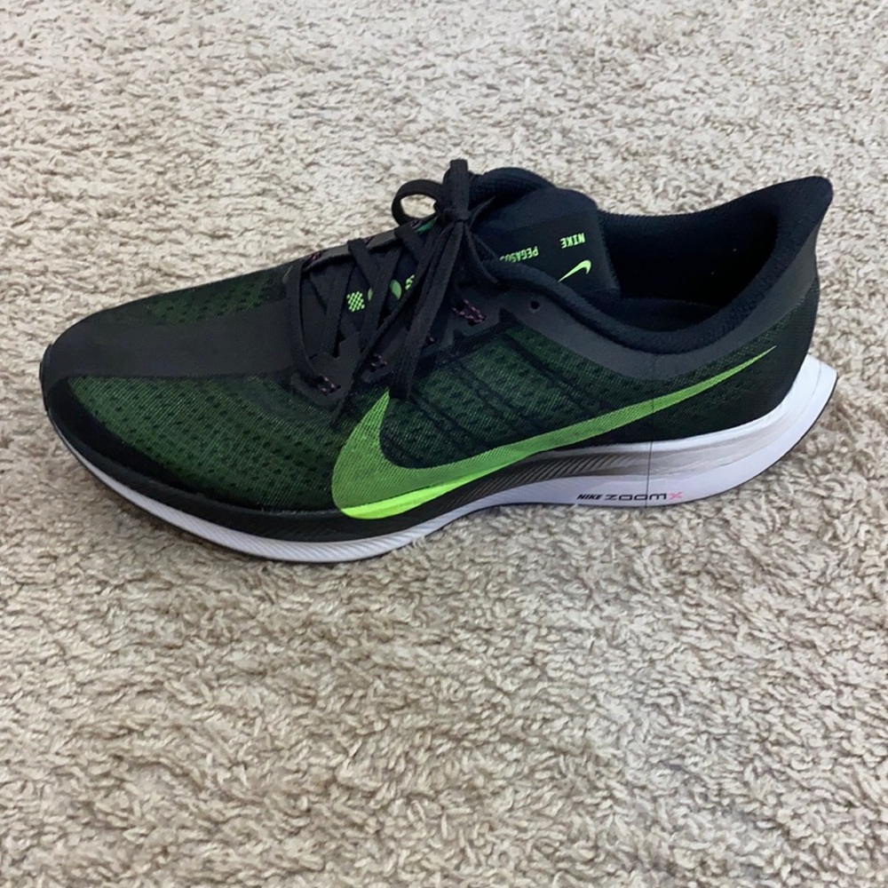 Nike Pegasus turbo size 11 like new